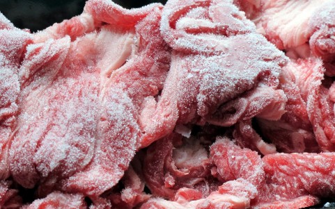 たった4分でお肉が加熱ムラなく解凍できる！